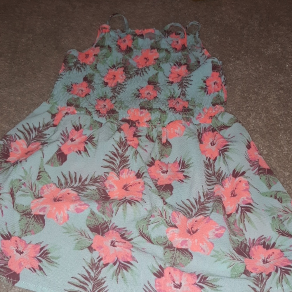 Spring Blouse - Picture 3 of 4